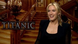 La actriz bromeó diciendo que verse nuevamente en "Titanic" es como si la audiencia vieran sus videos caseros por lo joven que estaba. Ahora luce mucho mejor.